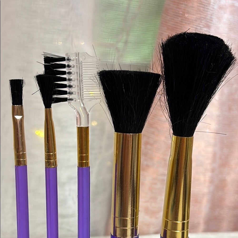 Purple Makeup Brush Set with Holder - Picture 3 of 5